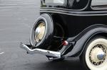 Ford V8 Deluxe Tudor Sedan 1937 года